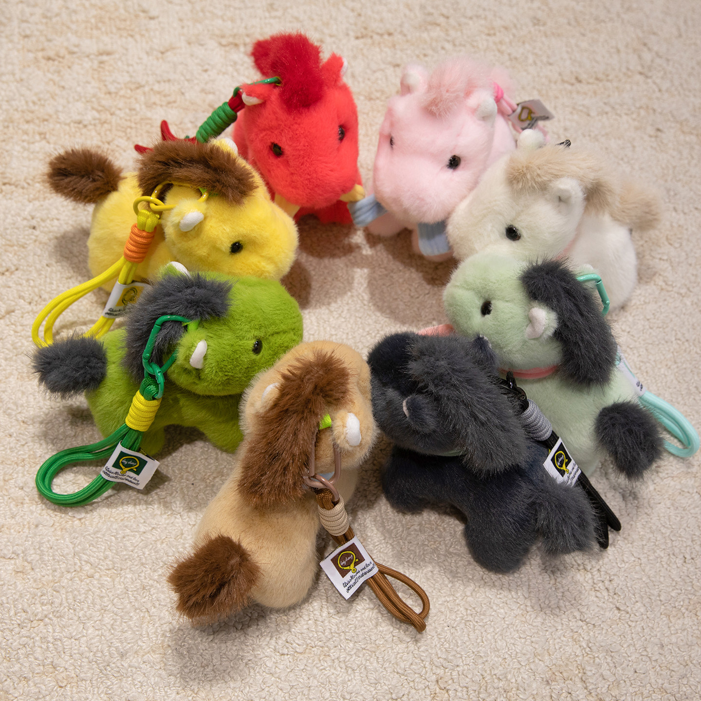 2026马年吉祥物小马挂件生肖马玩偶书包背包钥匙扣挂件毛绒玩具