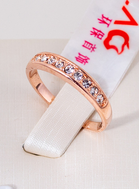 伊泰莲娜丽晶红苹果女士半圈钻戒