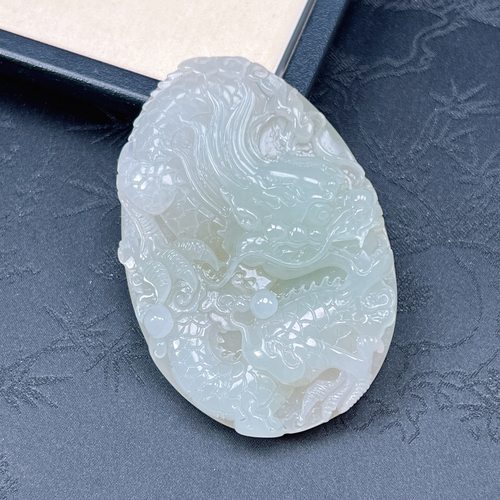 国之翡翠独山玉南阳玉冰透水青底手工雕刻生肖龙玉坠龙行龘龘吊坠