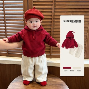 婴儿套装冬装时尚洋气男宝秋冬红色毛衣韩系穿搭加绒休闲裤两件套