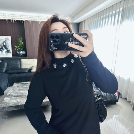 大码女装2025年胖mm秋冬新款领口小花朵打底衫T恤内搭上衣