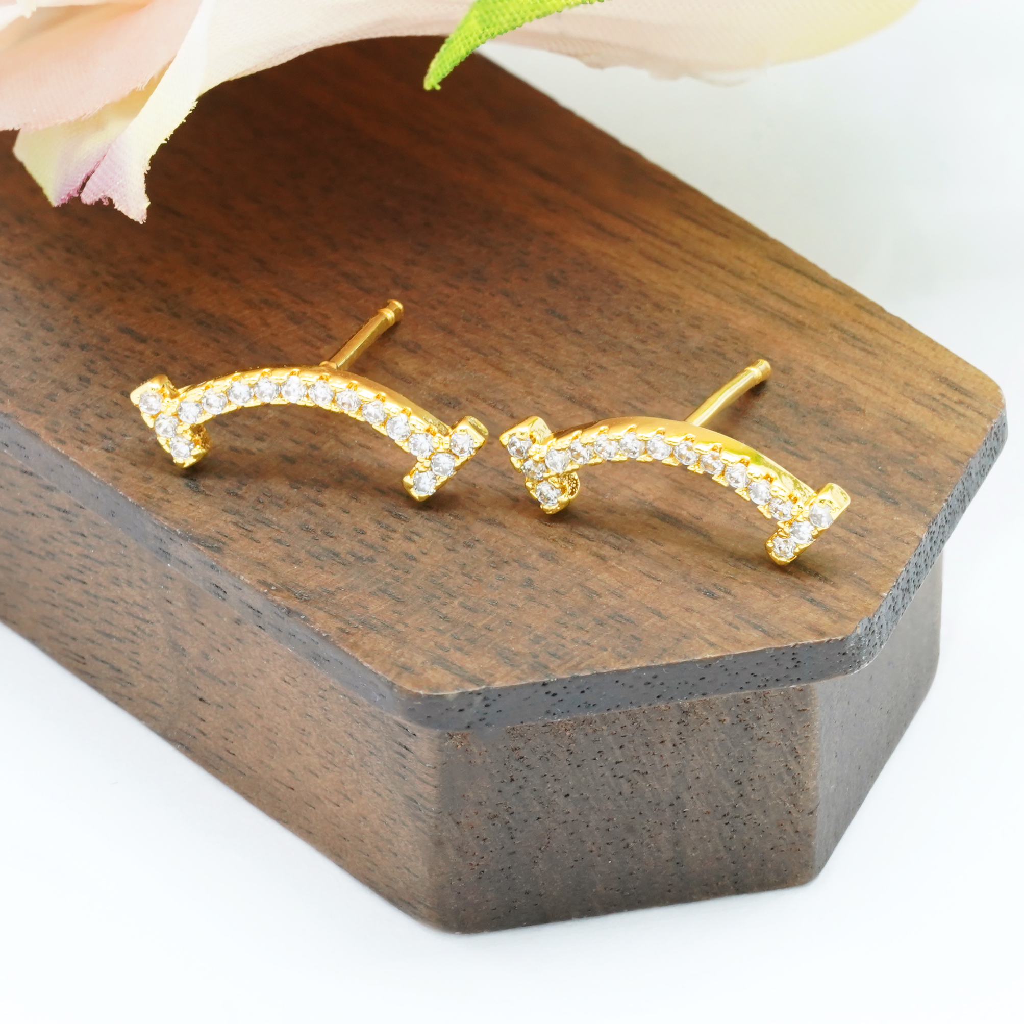 【严选】18k金微笑满钻耳钉女款精致养耳洞百搭耳饰不脱模WT0494