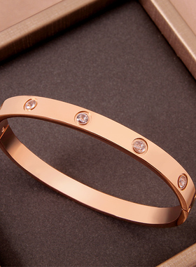 钛钢手镯胖妹妹加大码大号不掉色玫瑰金不褪色男女款小众设计