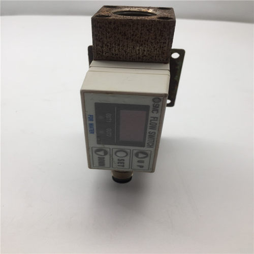 SMC流量开关PF2W720-F04-27  DC12-24V 功能完好 现货