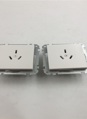 Merten莫顿电源3孔插座201119 功能完好 现货