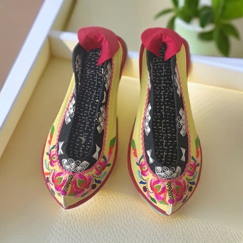 35码彝族绣花鞋手工千层底民族风原创刺绣布鞋国风女鞋翘头布鞋