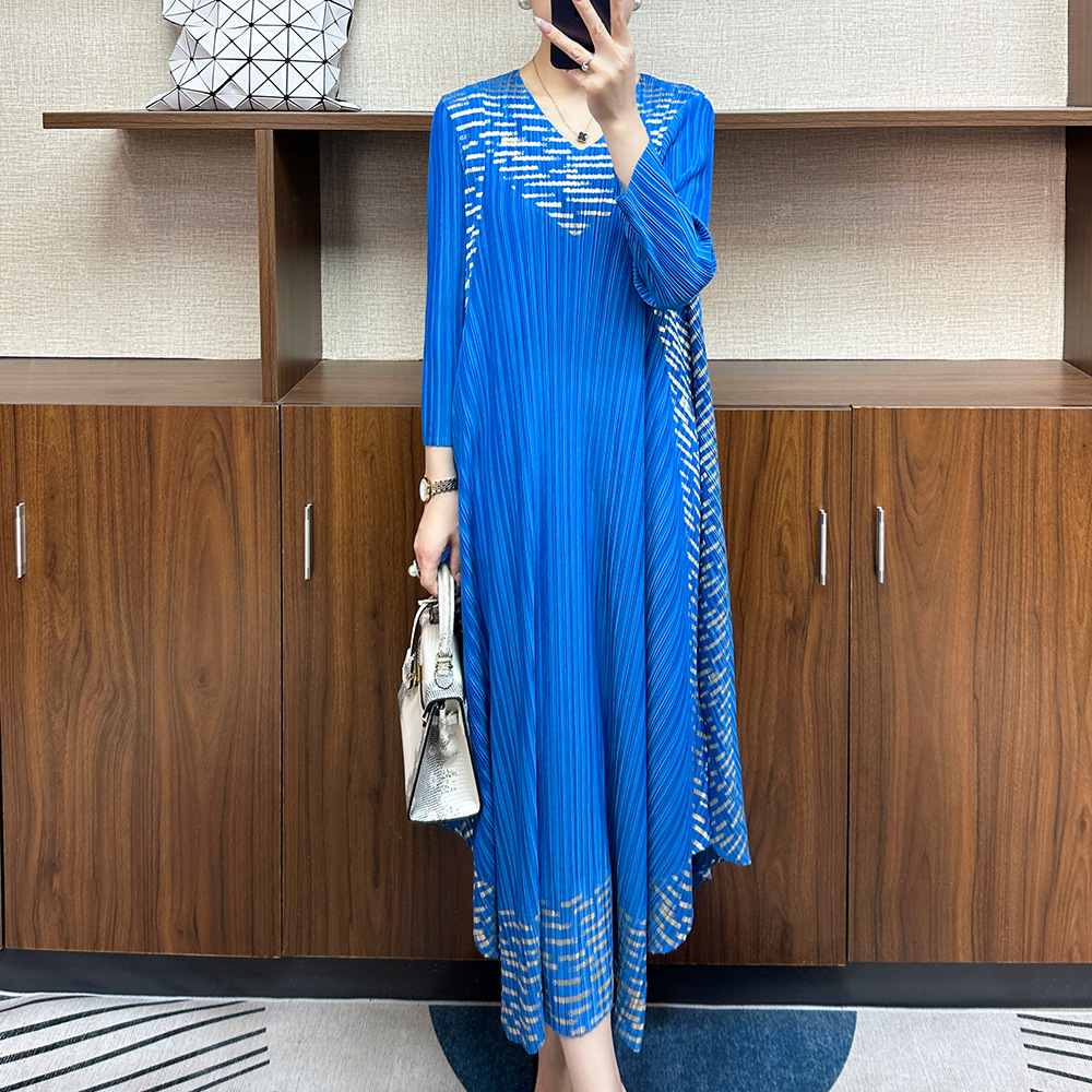 海边度假V领妈妈装连衣裙宽松