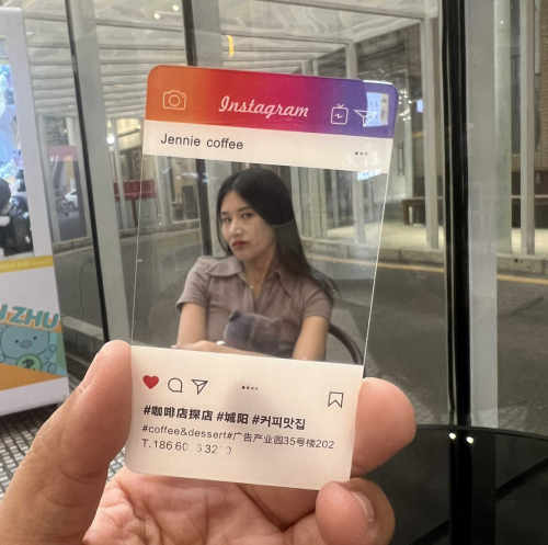 明星玻璃透纯透卡PVC透明卡名片PVC定制设计制作印刷白墨INS印刷
