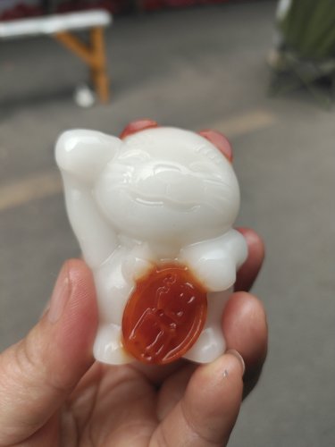 新款新疆白玉把件财神招财猫带皮手把摆件把玩