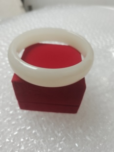 天然新疆和田羊脂白玉手镯正品和田白玉手镯玉镯子女玉石手镯礼盒