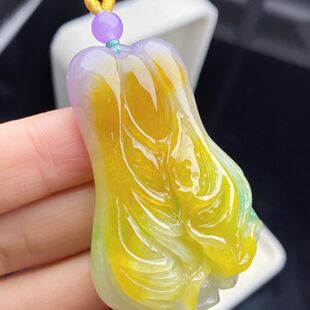 俏色黄色玉石雕刻白菜挂件春三彩玉石招财百财俱来玉坠新款项链