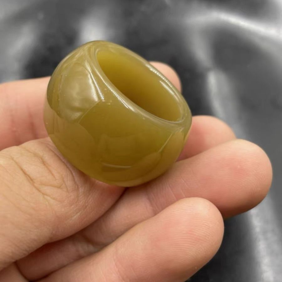 和田色糖料扳指扳指 仿真玉糖料糖玉男款指环 跑环 戒圈