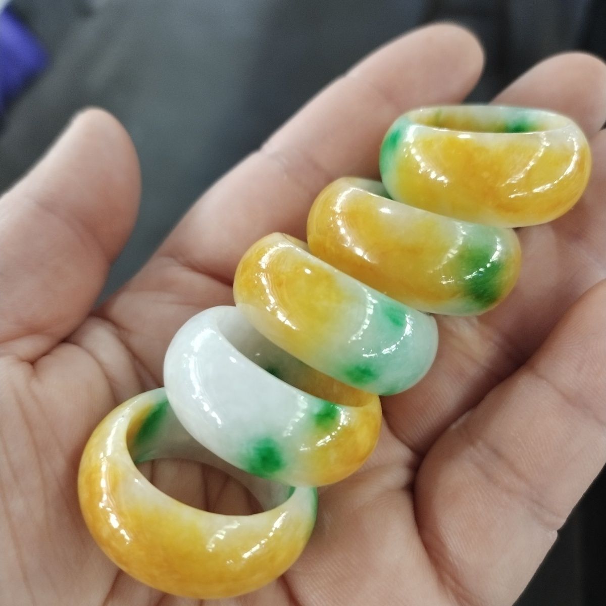 天然黄翡精雕光圈戒指缅甸黄色翡翠指环内径齐全玉石饰品礼物精品