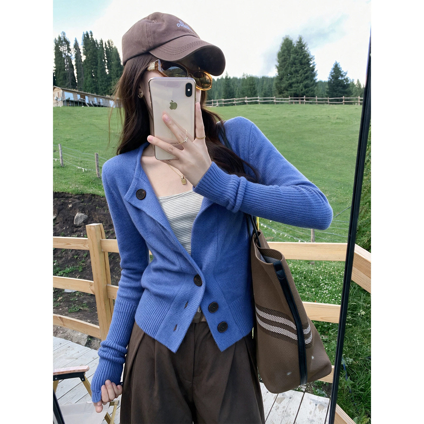 韩系翻领针织开衫女秋宽松收腰显瘦气质休闲短款毛衣上衣吊带套装