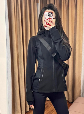 元气田野软壳冲锋衣lulu平替fend修身收腰女秋外套小个子登山运动