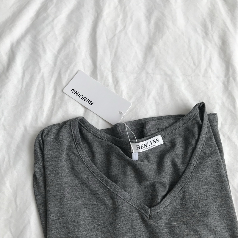 大王v领百搭宽松显瘦纯色短袖