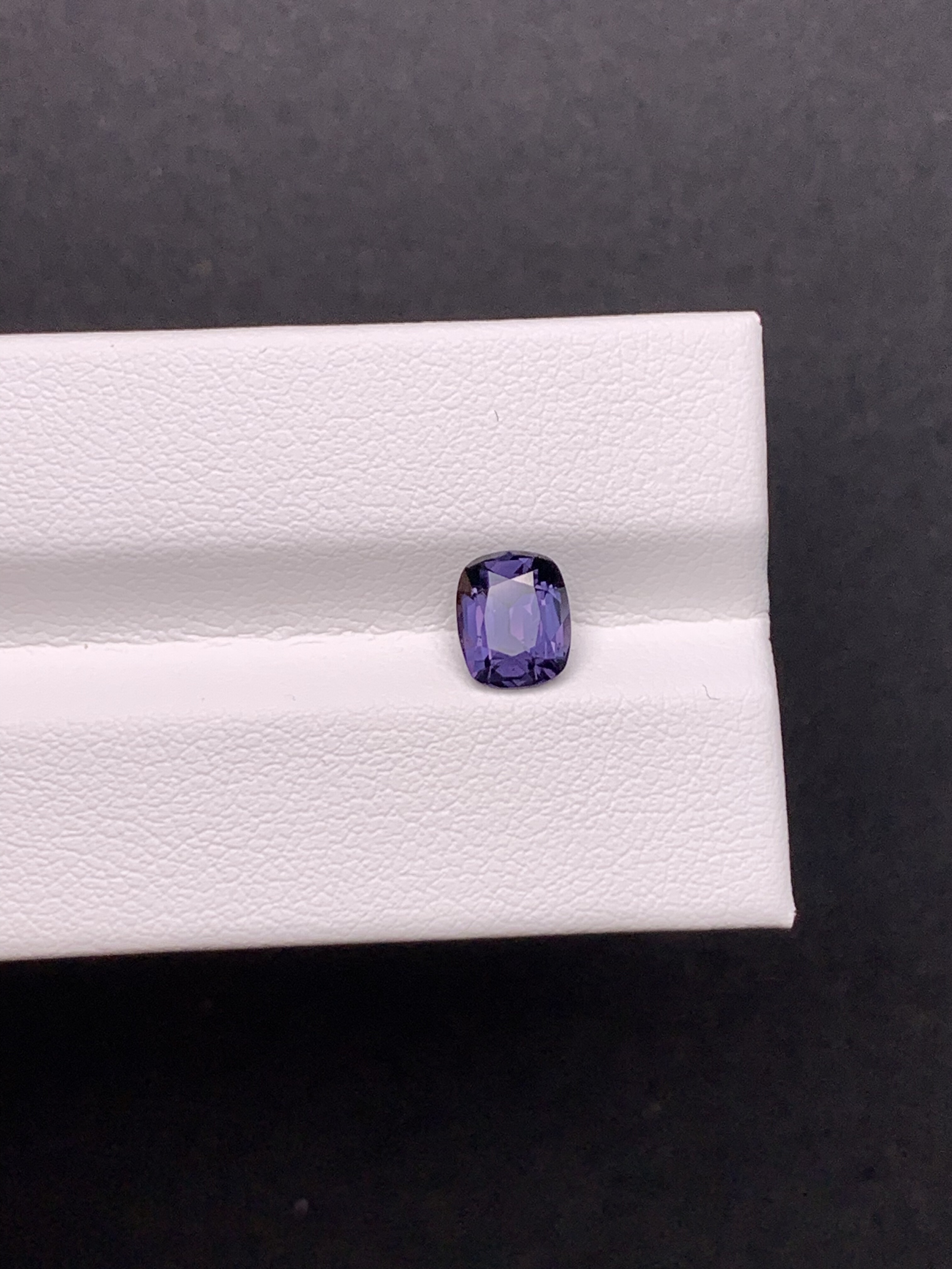 1.12克拉 坦桑尼亚天然无烧尖晶石 紫蓝色 （1107）