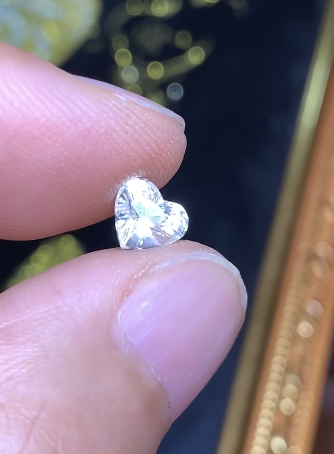 1.1克拉 斯里兰卡天然老烧白色蓝宝石（1206）