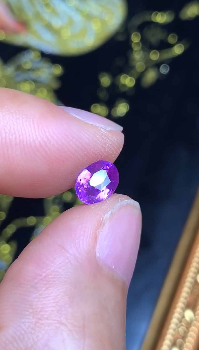1.48克拉 斯里兰卡天然无烧梦幻薰衣草紫色蓝宝宝石（1129）