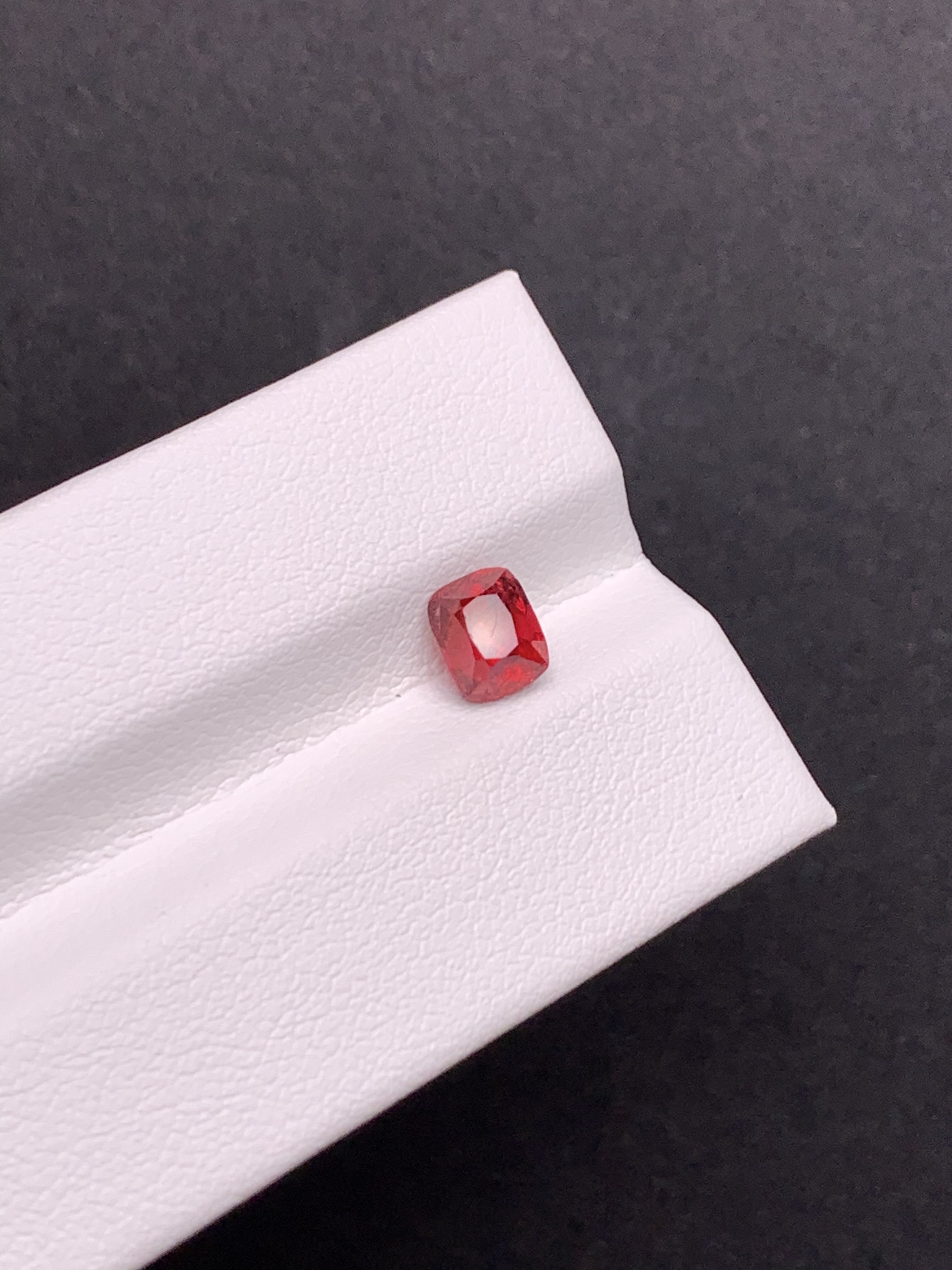 1.06克拉缅甸天然无烧尖晶石 绝地武士（1222）