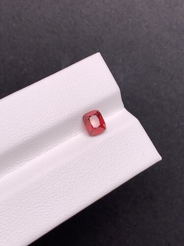 1.06克拉缅甸天然无烧尖晶石 绝地武士（1222）