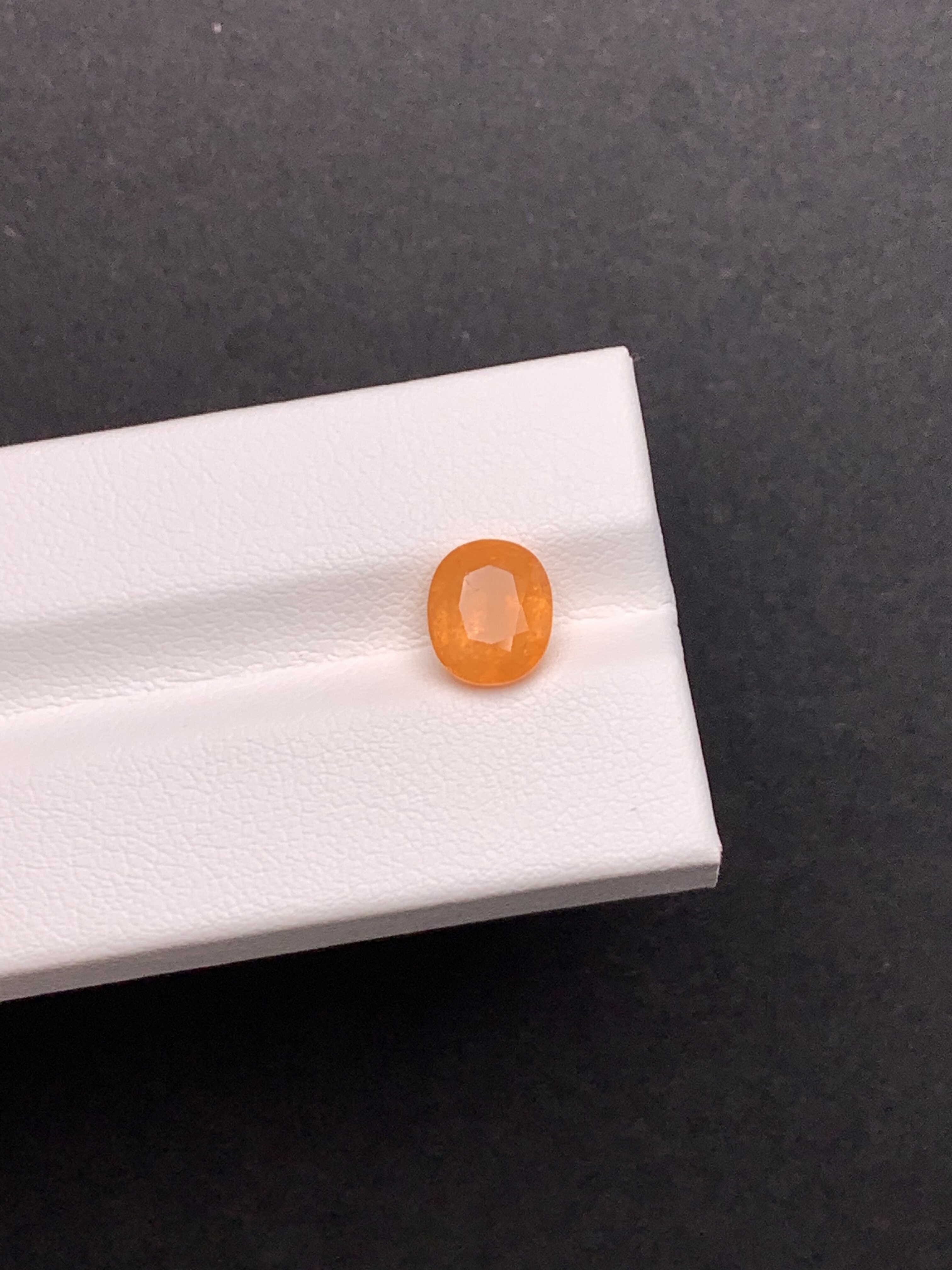 2.36克拉 坦桑尼亚天然无烧芬达 橙汁色 （1124）