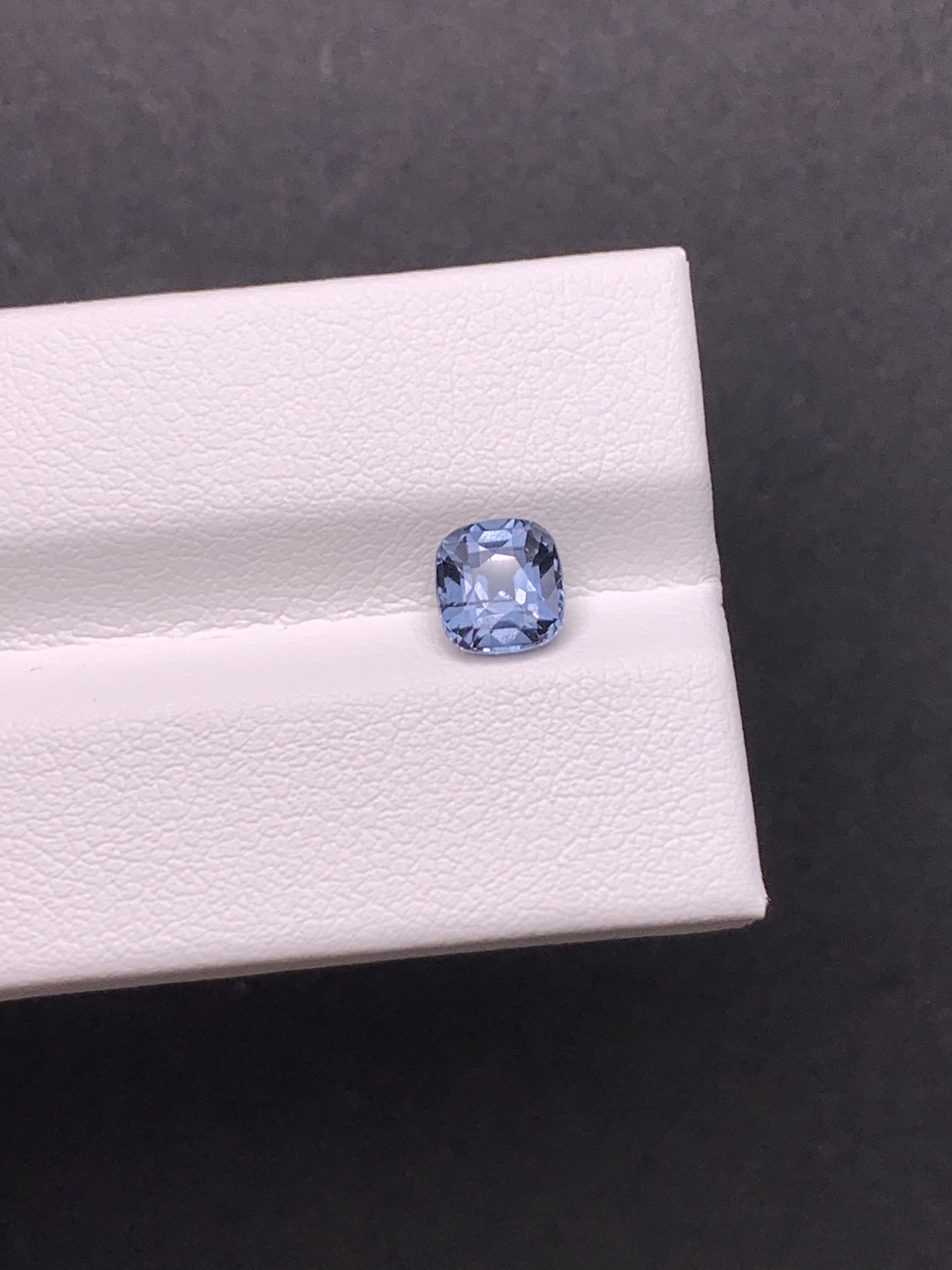 1.11克拉 坦桑尼亚天然无烧尖晶石 钴蓝色 （1105）