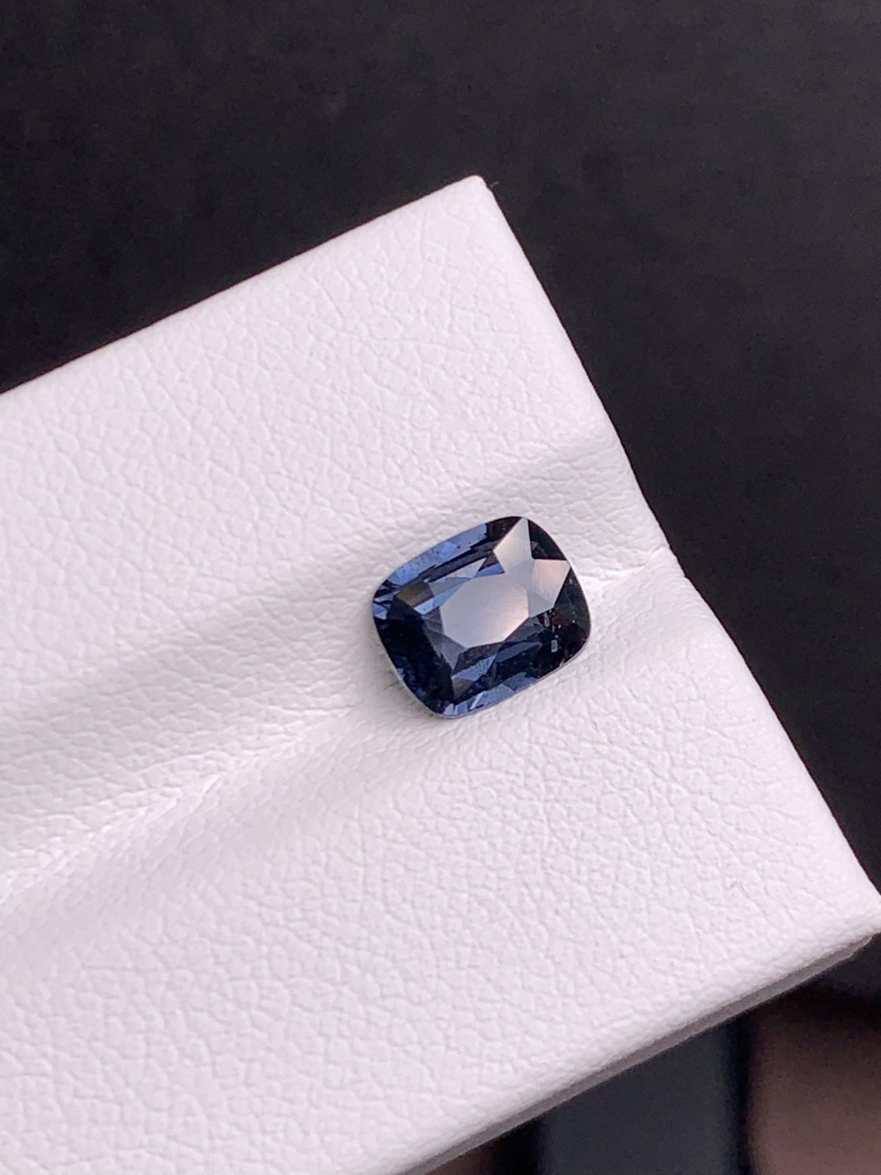 1.2克拉 坦桑尼亚天然无烧尖晶石 钴蓝色 （1115）