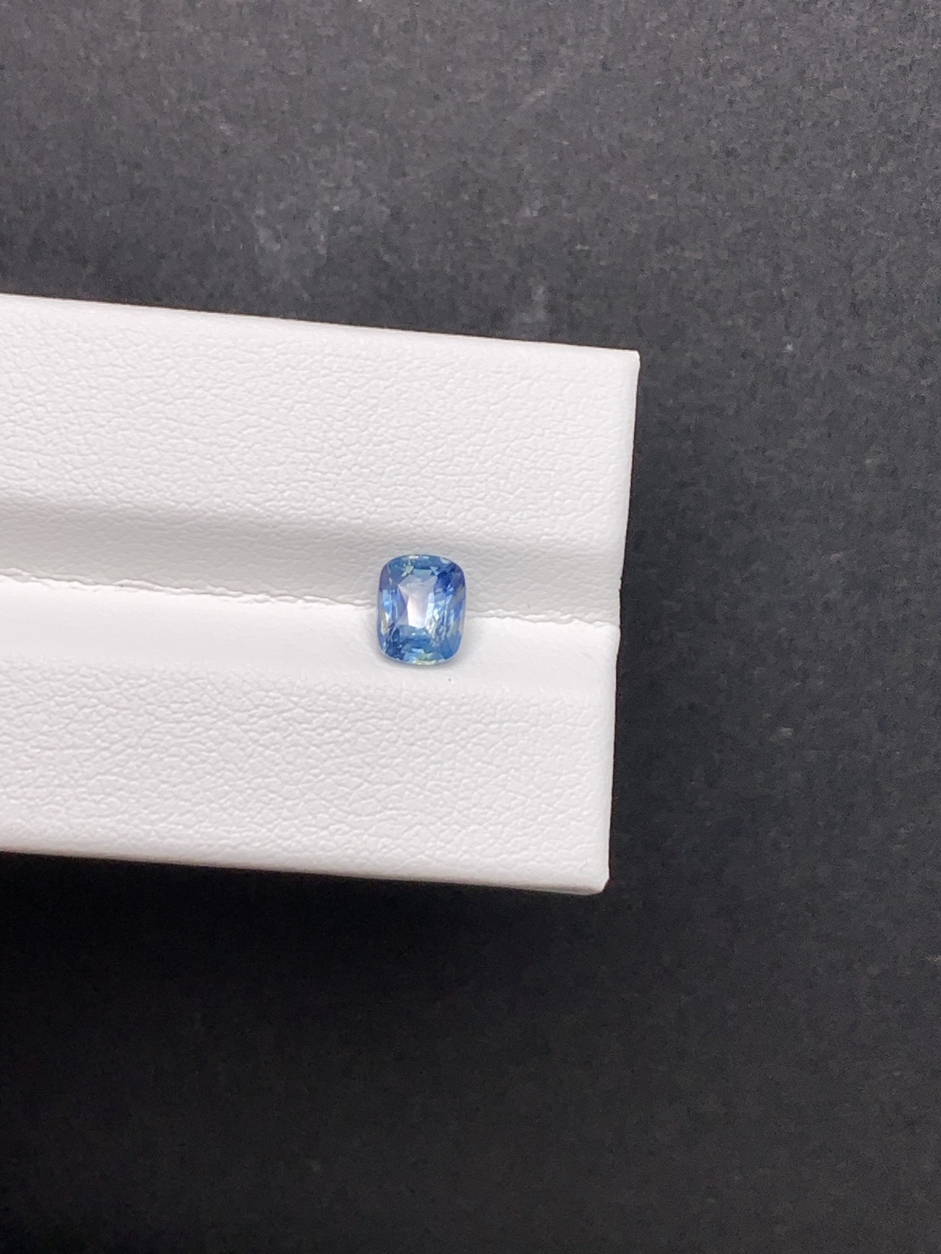 1.02克拉 斯里兰卡天然无烧梦幻莫奈花园色蓝宝石（1104）