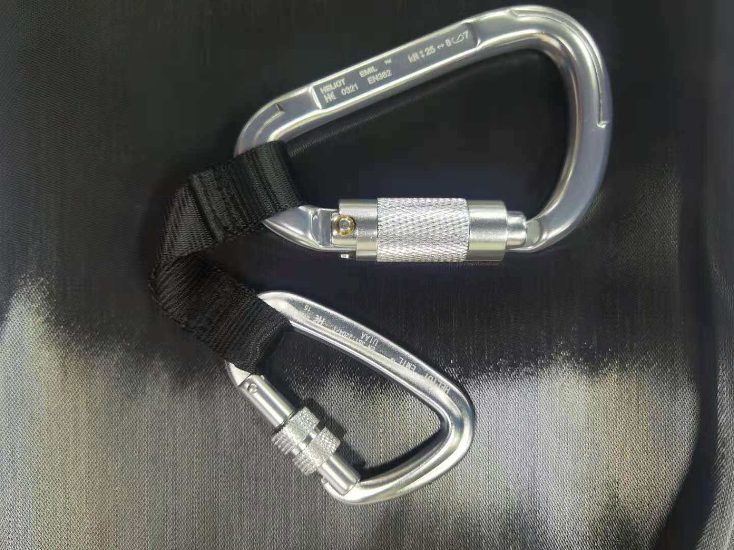 HELIOT EMIL 2023SS春新机能风登山扣锁扣男女包包服装配饰钥匙扣