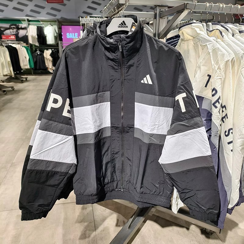 宽松款聚酯纤维撞色风衣