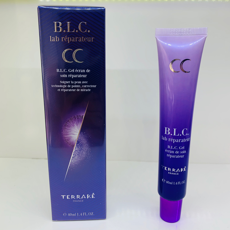 遮瑕滋润修护提亮肤色遮瑕