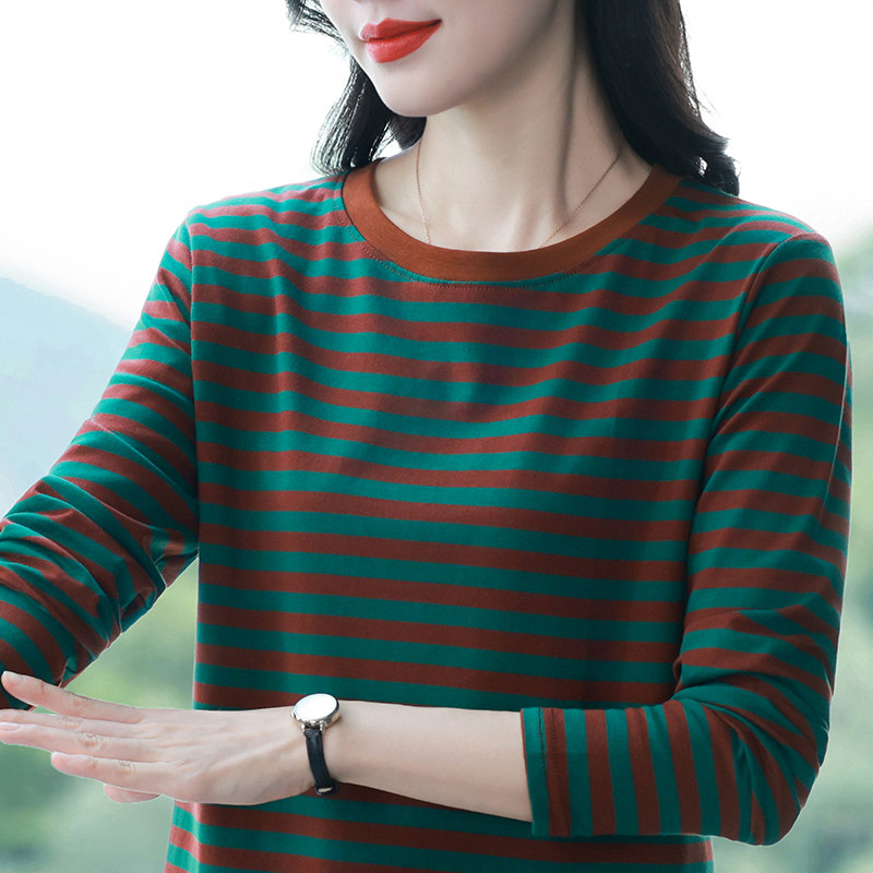 秋季胖mm间条纹长袖棉质T恤女圆领显瘦洋气百搭打底衫上衣有弹力
