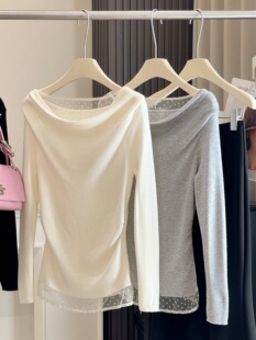 纯欲波点蕾丝花边荡领一字肩长袖t恤女春秋内搭打底衫纯色上衣