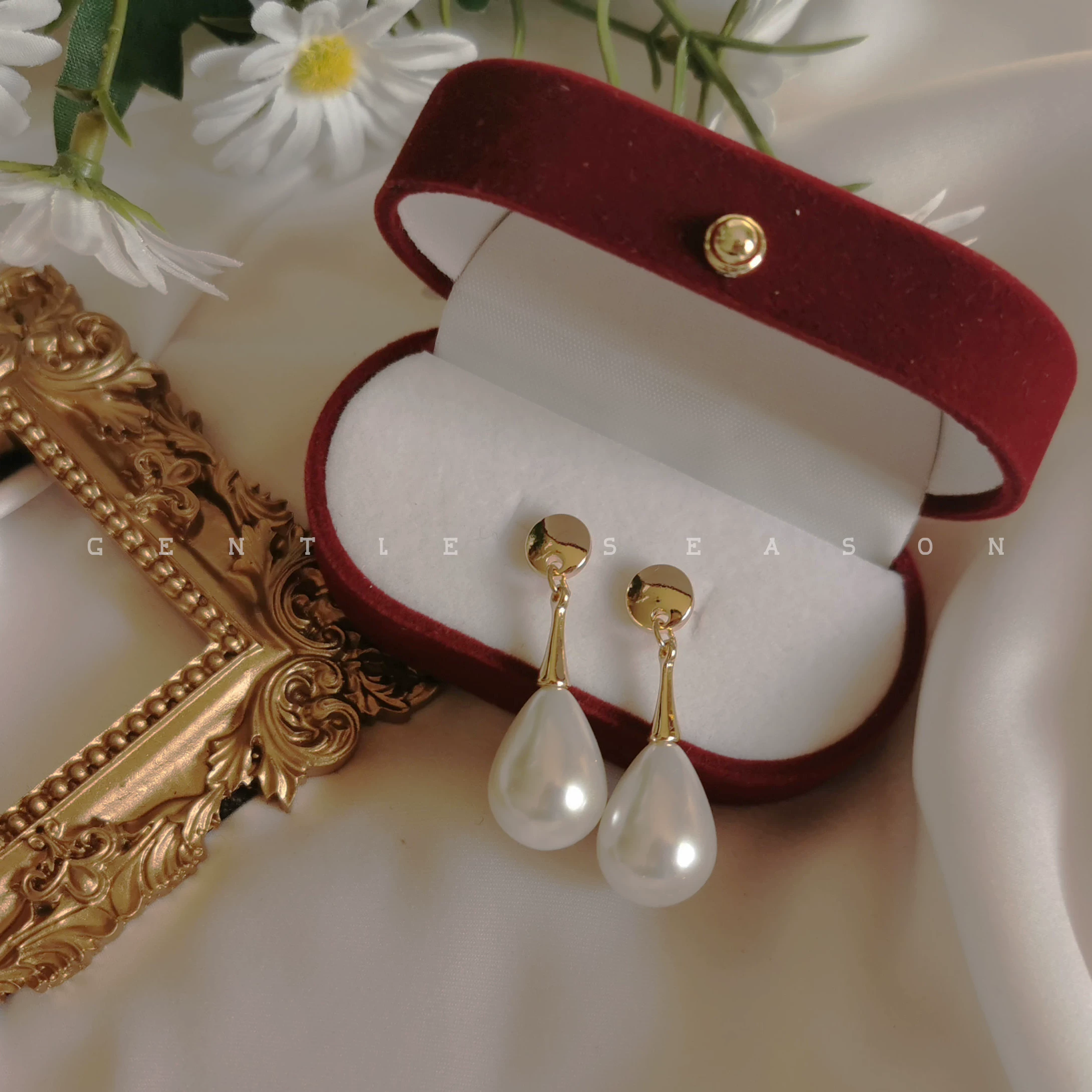 Retro earrings from pearl drop-shaped, 90 years, silver 925 sample