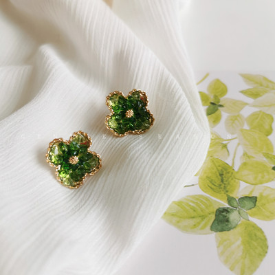 小众设计花朵耳环清新绿色