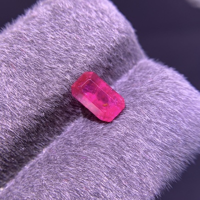 天然红宝裸石戒面