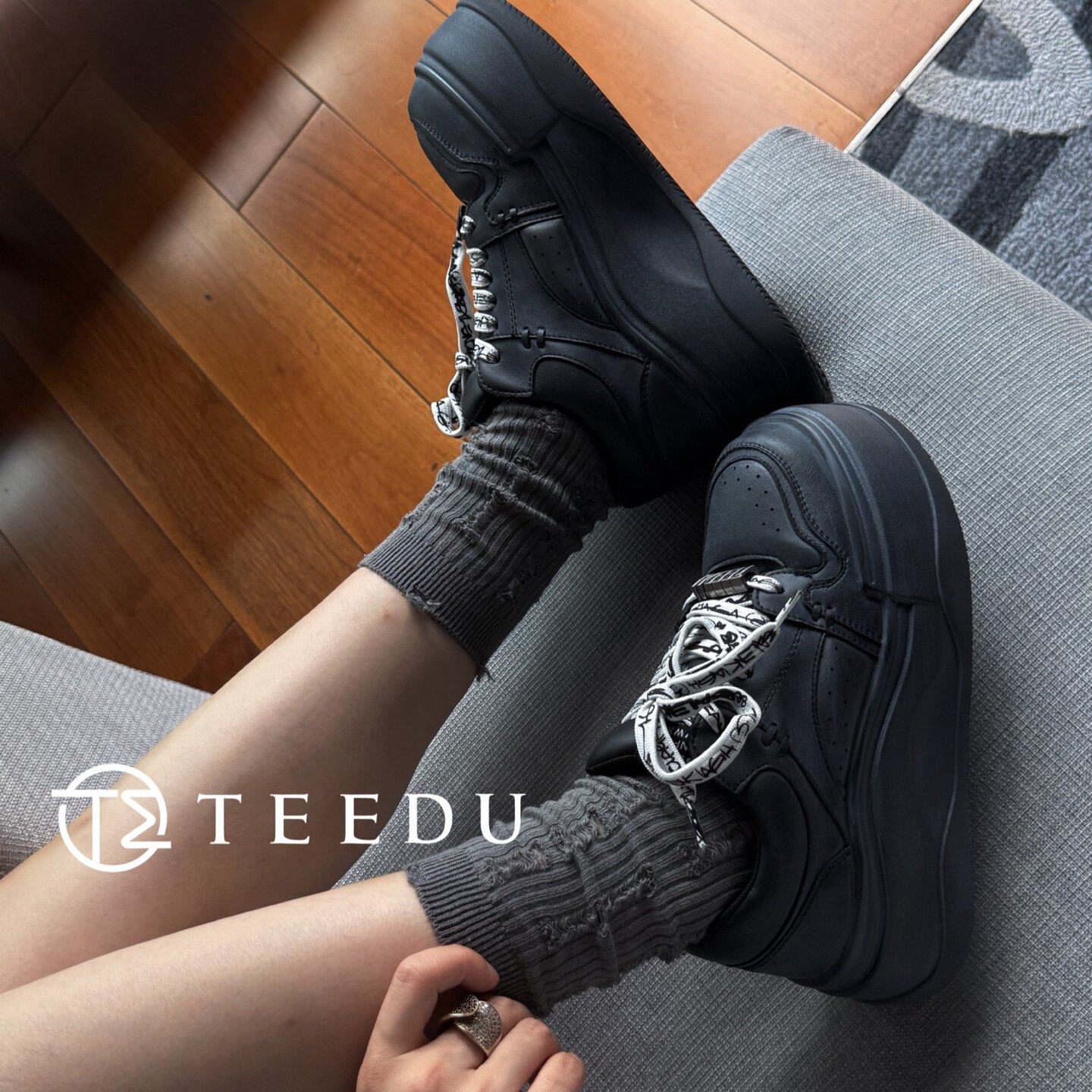 缇度TEEDU2025秋冬款真皮高端欧货单鞋女款百搭休闲鞋