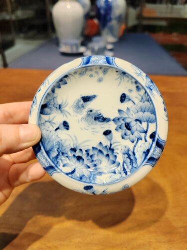 日本幸山窑青花鸳鸯戏水杯托