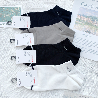 脚感很好！手工对目男船网眼短袜