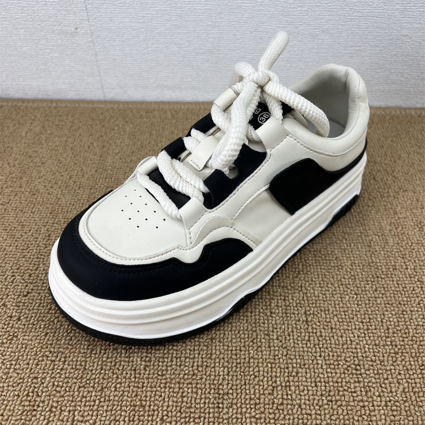 真皮休闲风黑白拼色厚底板鞋系带百搭增高休闲女鞋浅口潮鞋运动鞋,女鞋,休闲板鞋,淘宝优惠券,粉丝福利购,淘宝优惠卷