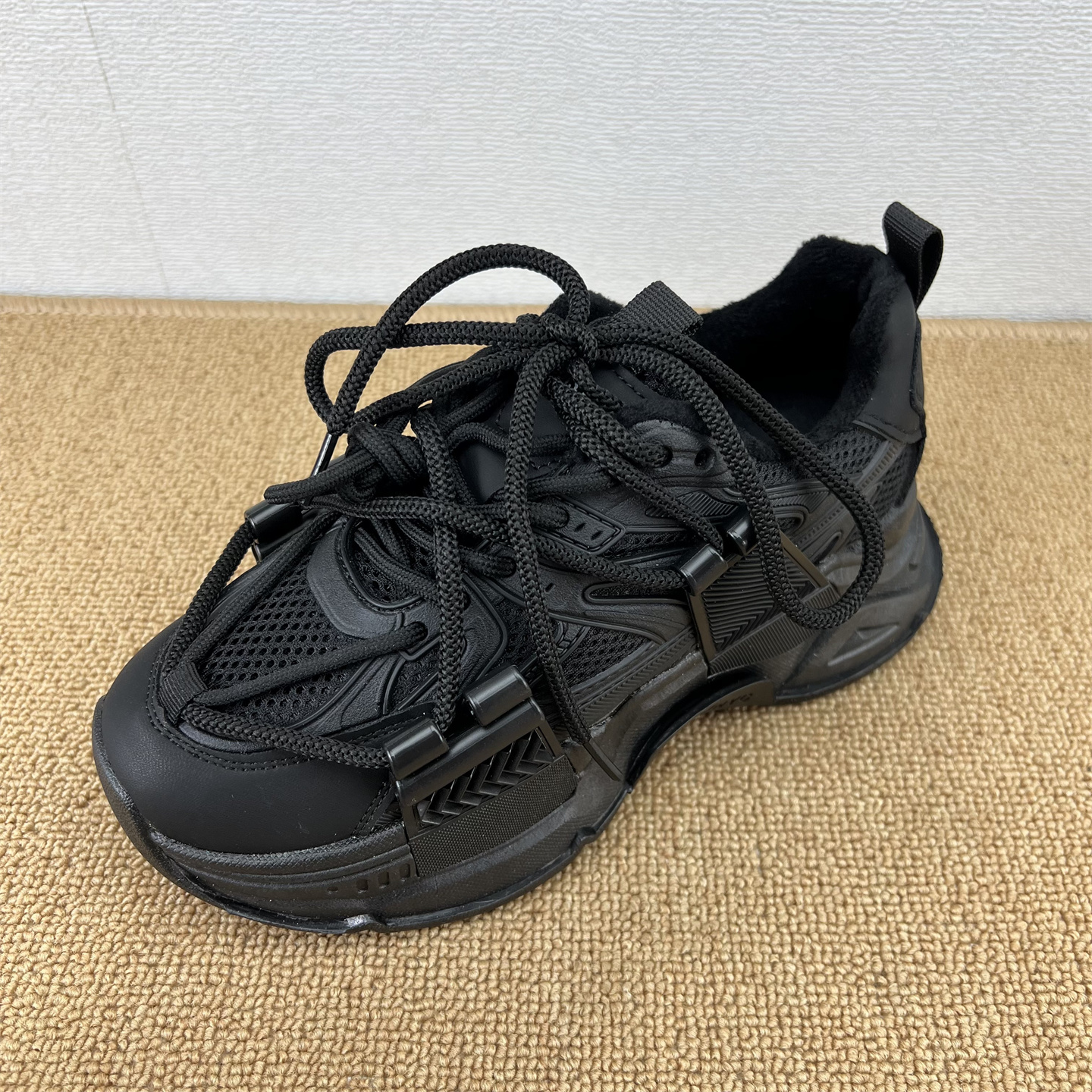 断码处理真皮厚底老爹鞋女