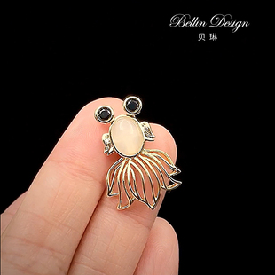 好运来金色锦鲤小胸针女西服领针配饰可爱 固定防走光扣胸花3755