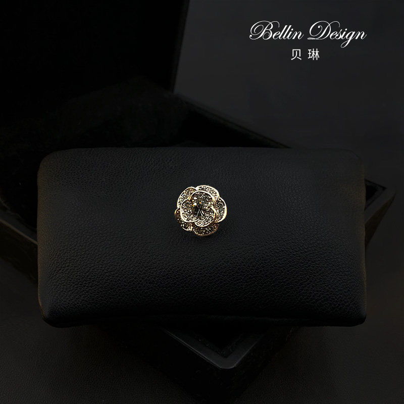 精致迷你防走光扣神器