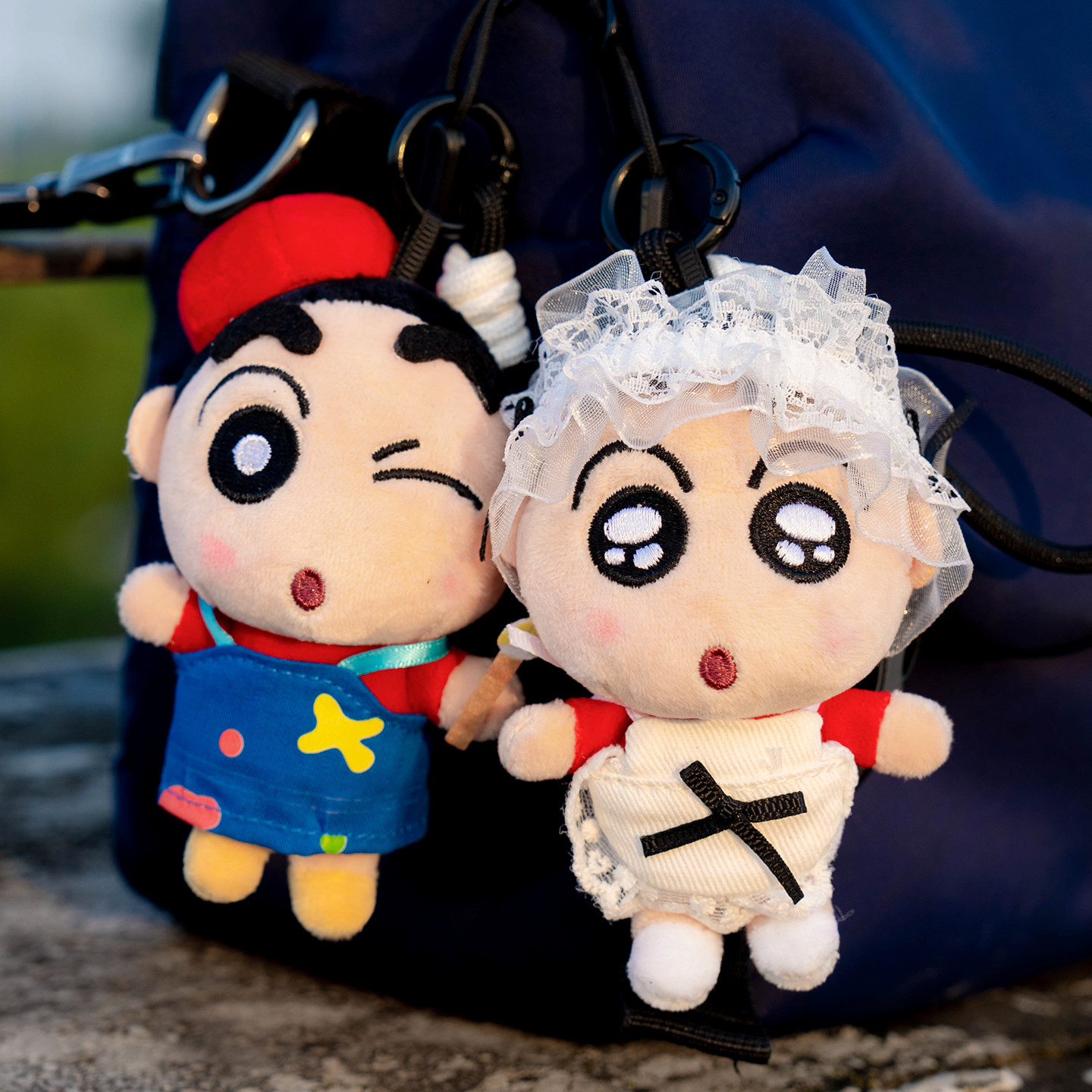 正版蜡笔小新职业制服钥匙扣挂件可爱小号书包背包挂饰链女生礼物