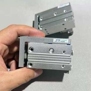 售前咨询气缸HLH10X30S  成色如图 功能完好。