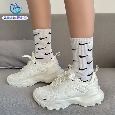 耐克Nike女子M反光休闲老爹鞋