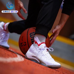耐克Nike Jordan Zion 3 低帮实战锡安三代男子耐磨篮球鞋DR0676