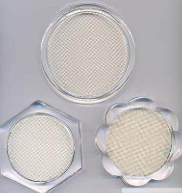 现货为花形杯垫  花形：18CT塑料布格子数： 55*55格左右 内径：7cm左右