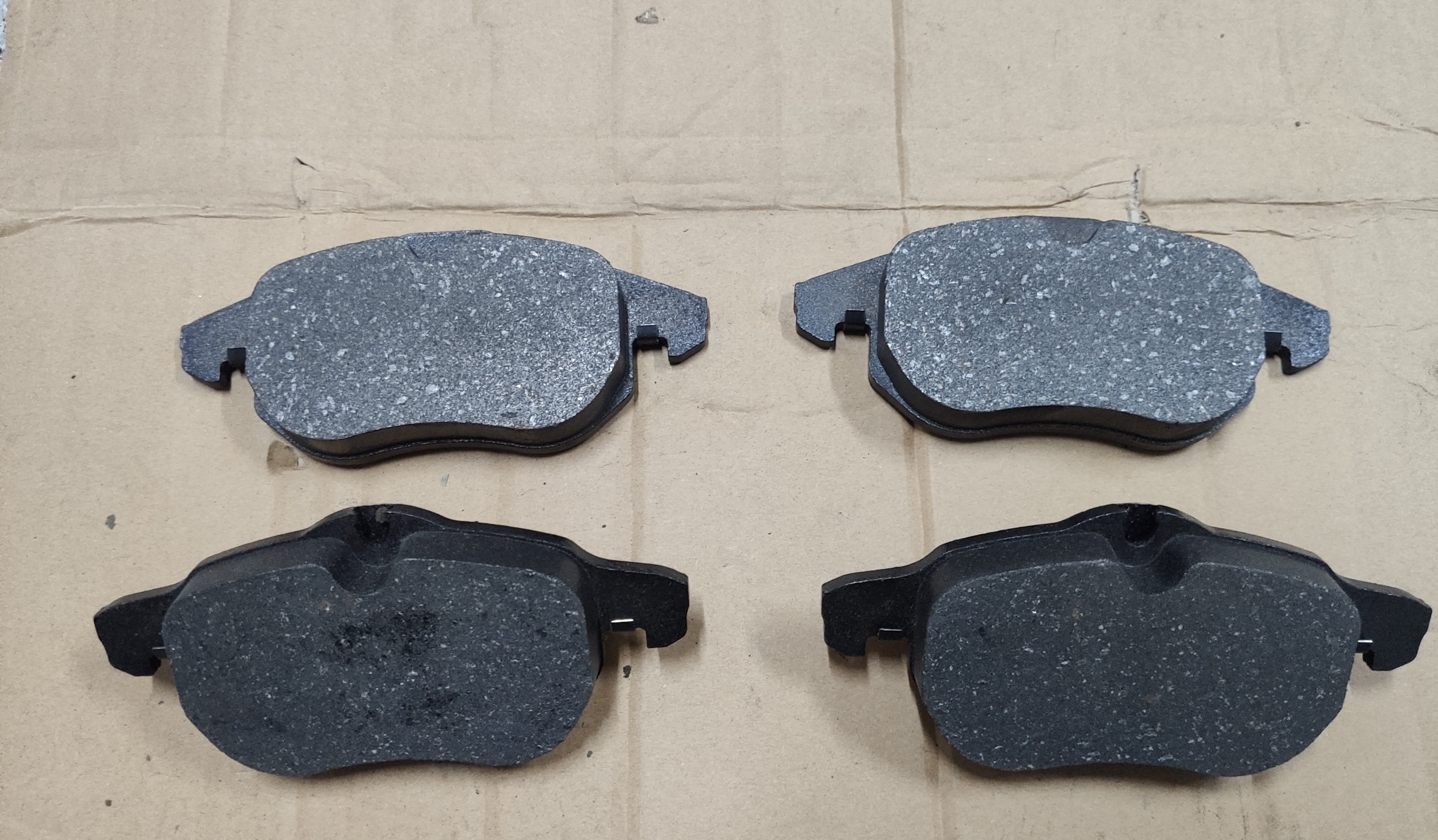 欧宝威达C2.2前刹车片ATE